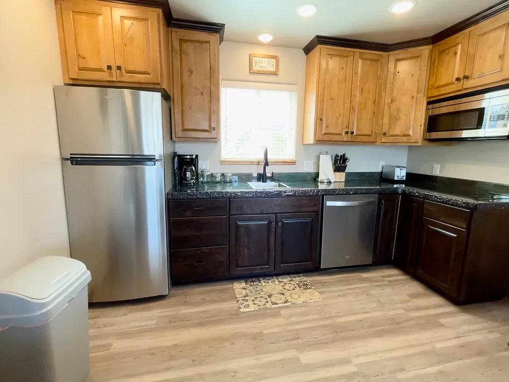 2 bed, 550 sqft, $1,800 — Photo 3