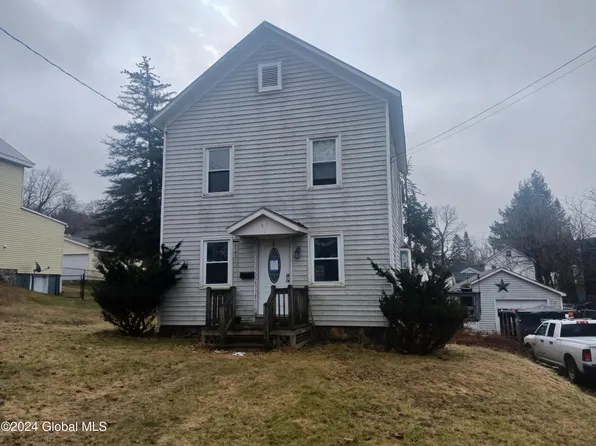 51 Parsons Avenue, Hoosick Falls, NY 12090