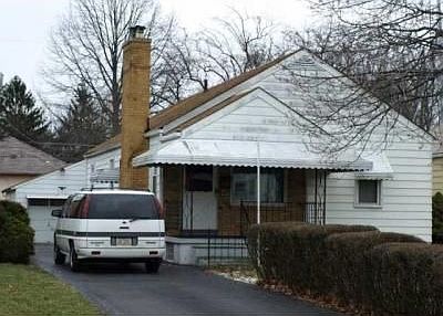 1st image of 140 S Weyant Ave