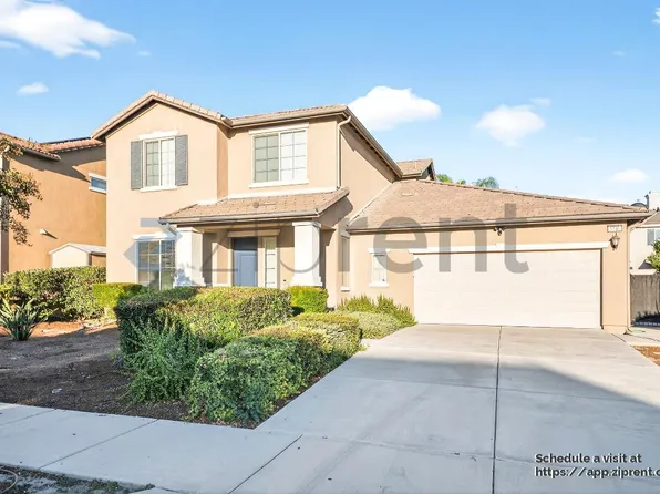 5746 Brianhead Dr, Corona, CA 92880