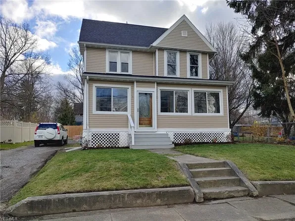 1926 E 39th St, Ashtabula, OH 44004