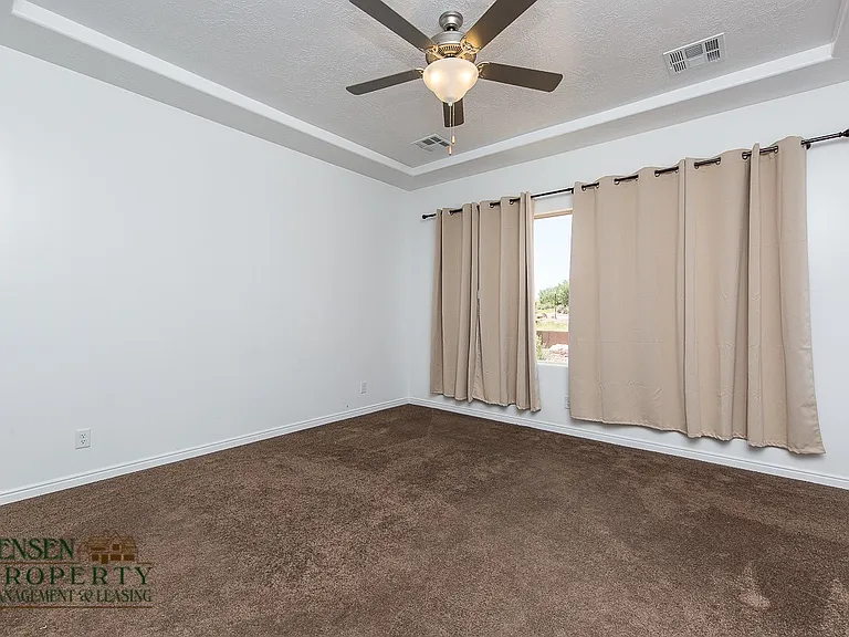 593 N Sage Crest Dr — Photo 14