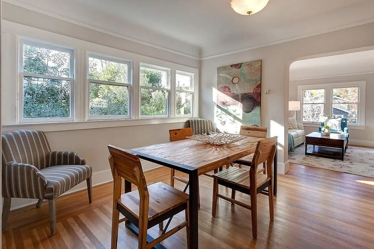424 Vernon St — Photo 2