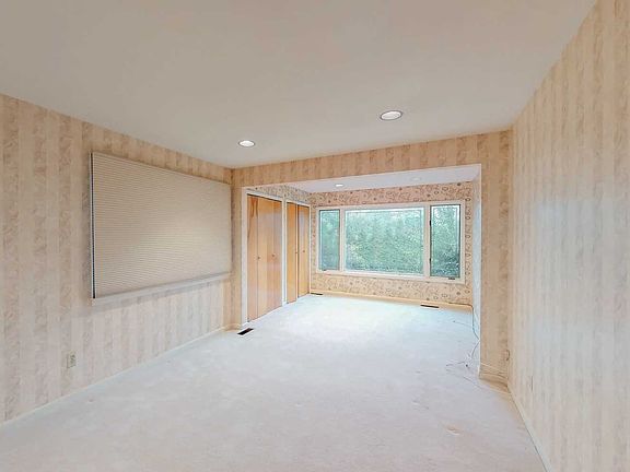 3rd image of 277 Ocean Ave