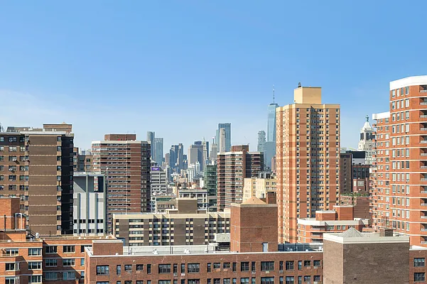 Sold by Douglas Elliman | media 8