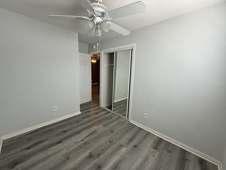 1032-1036 S Normandie Ave #9 — Photo 11