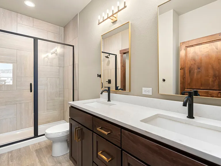 1618 Continental Peaks Cir — Photo 19