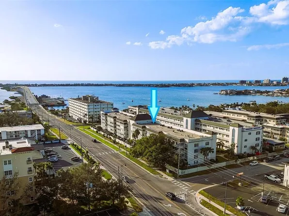 131 Bluff View Dr APT 406, Belleair Bluffs, FL 33770
