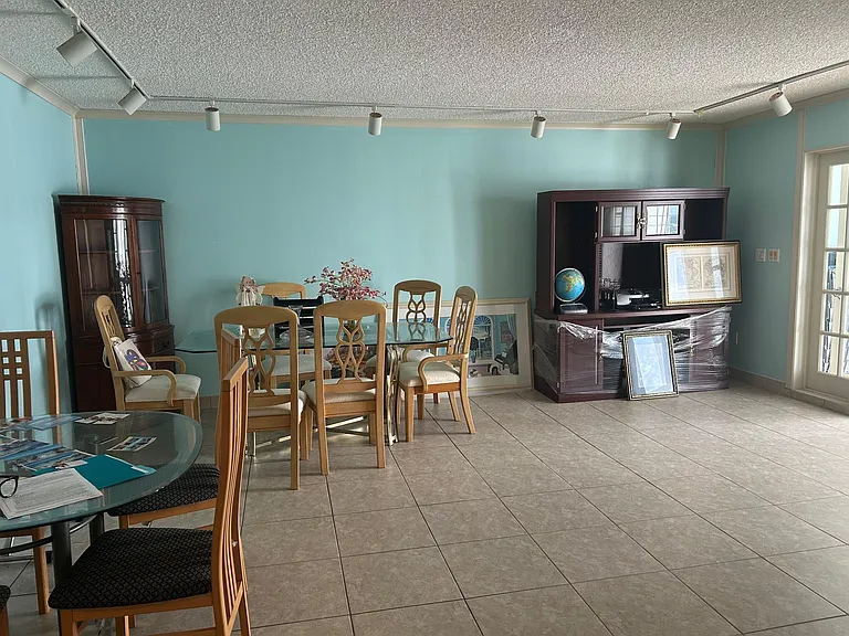 3100 NE 49th St #Penthouse 06 — Photo 11