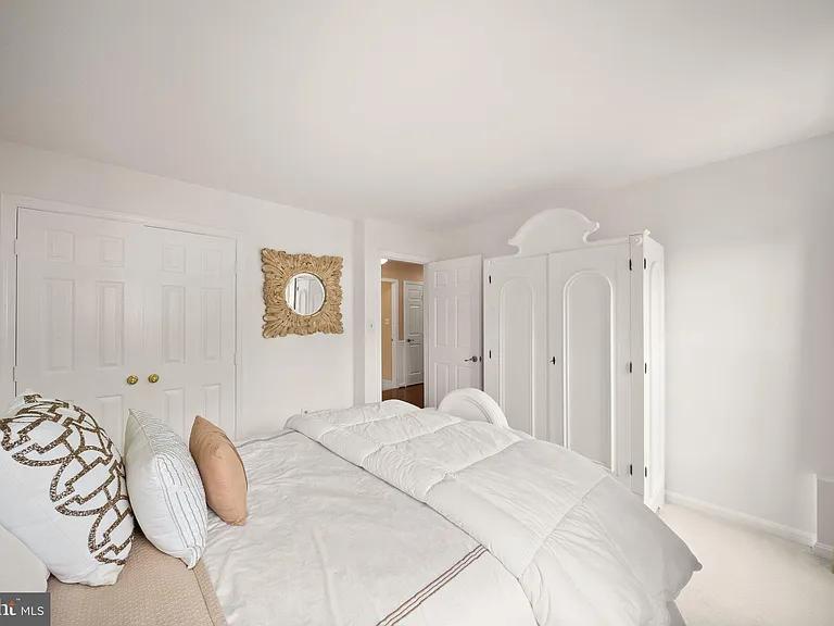 5667 Lonesome Dove Ct — Photo 52