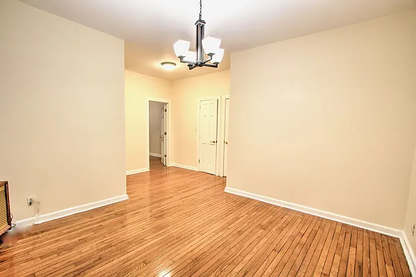 Rented by Mae Equities | media 15