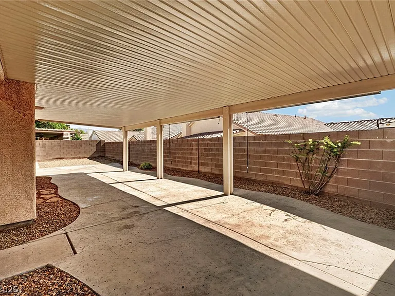 4552 Gonzales Dr — Photo 10