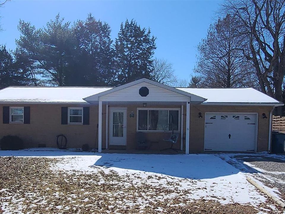 1st image of 3728 Joyce St