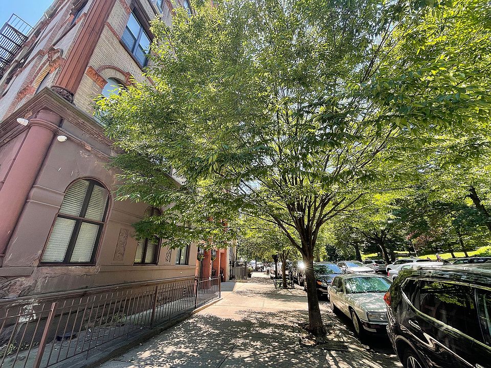 1st image of 358 W 116th St #1