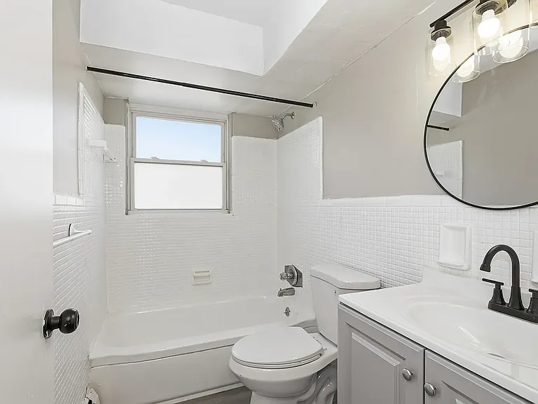 6155 Ridge Ave #2 — Photo 6