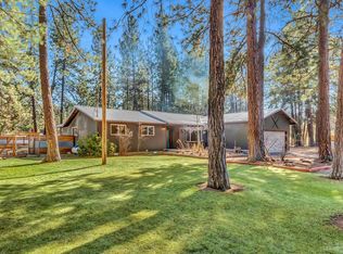 60146 Navajo Rd, Bend, OR 97702