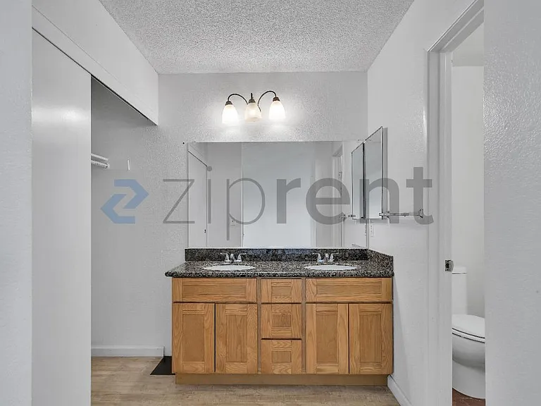 32805 Palmdale Ct — Photo 29