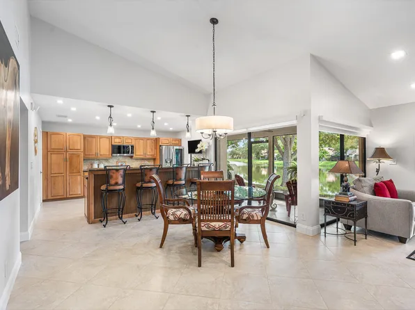 3113 Lake Shore Drive, Deerfield Beach, FL 33442