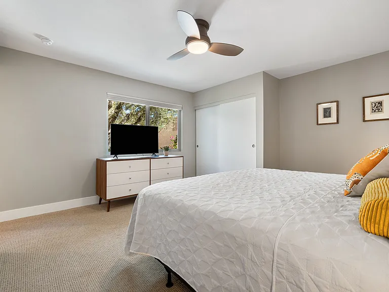 70100 Mirage Cove Dr #10 — Photo 32