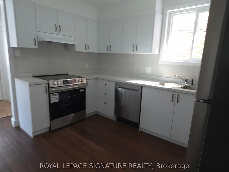 16 Muir Dr — Photo 9