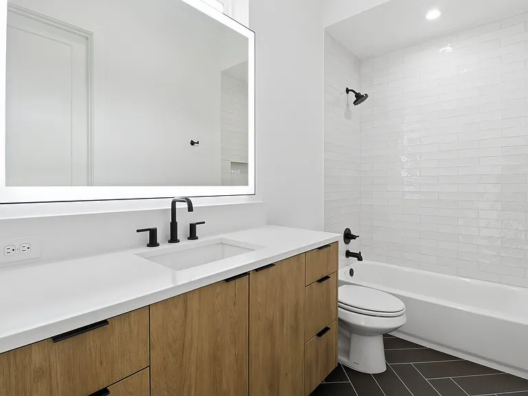 626 Wayne St — Photo 22