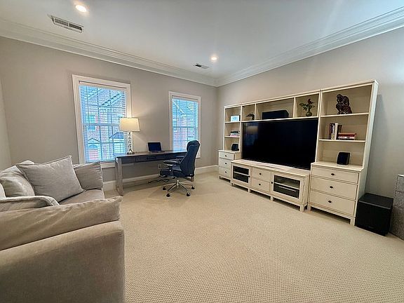 5th image of 6415 Wakehurst Rd