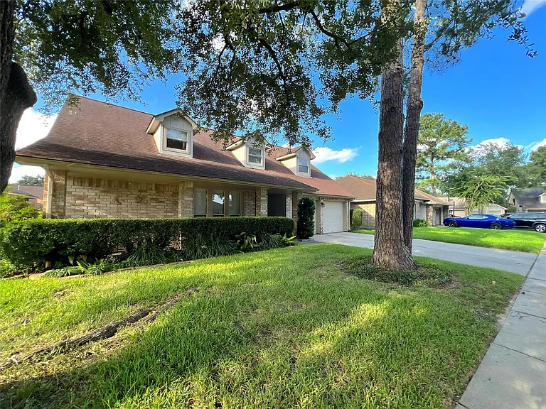 9510 Strawgrass Dr — Photo 15