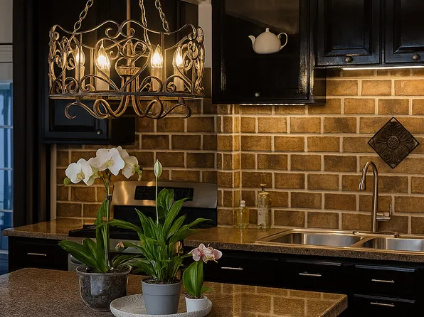 28 Isabella Ave, Atherton, CA 94027