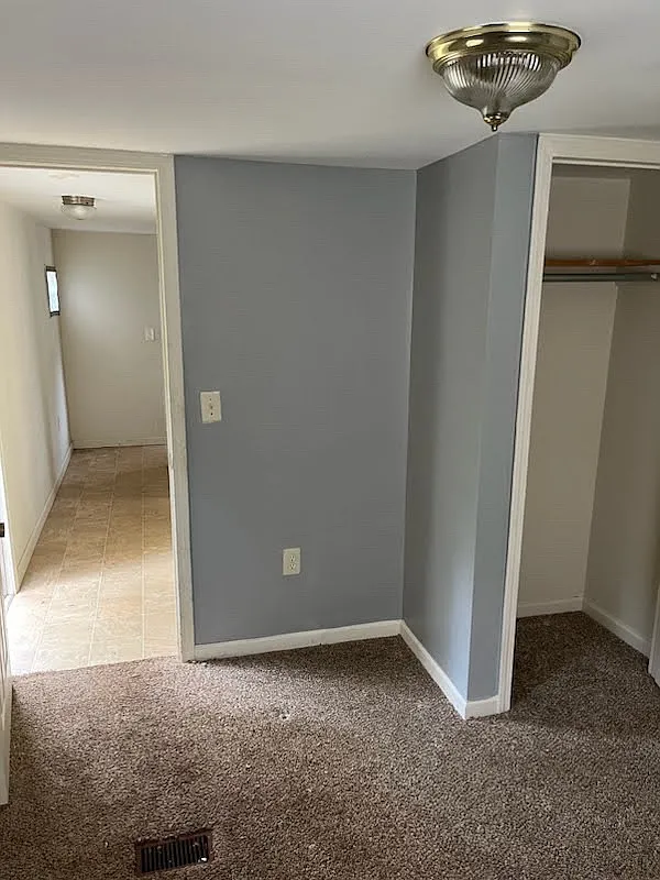 2 bed, 550 sqft, $900 — Photo 2