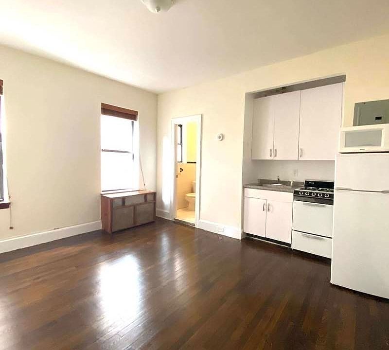 1st image of 22 W 77th St #5AB