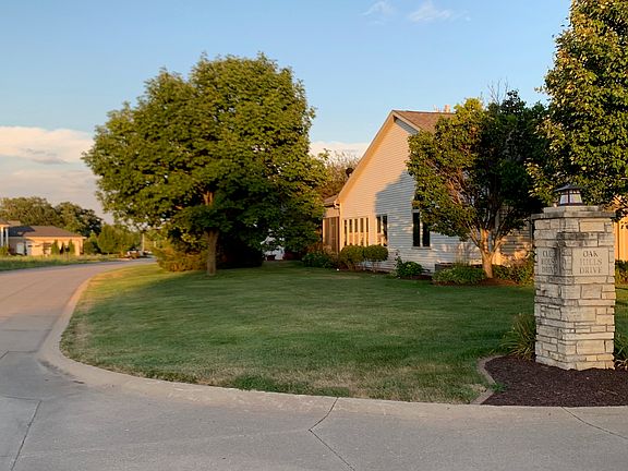 2nd image of 5573 Oak Hills Dr