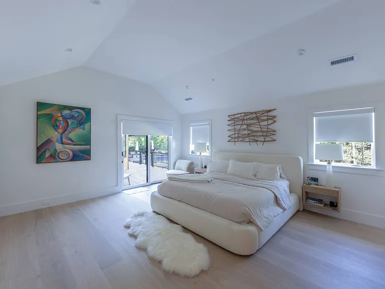 54 Lakeside Ln — Photo 15
