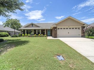 805 Symphony Way, Freeport, FL 32439