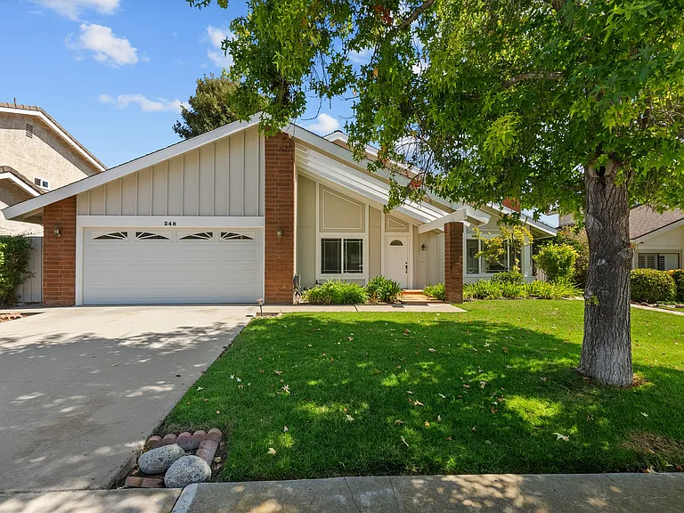 248 Cedar Heights Dr — Photo 16