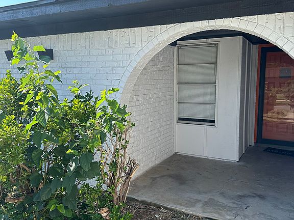 3rd image of 7222 NW Lawton Ave