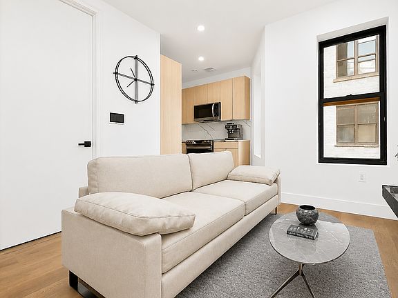 3rd image of 6 Avenue B #20