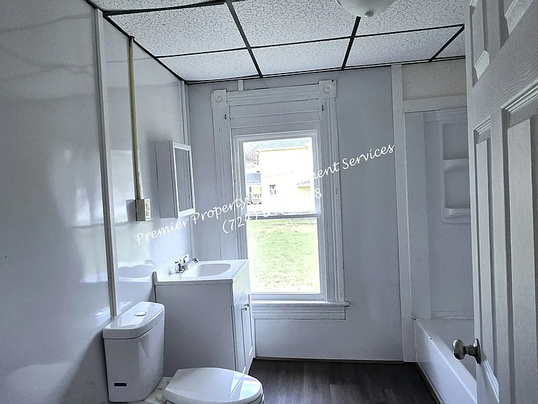 416 E Reynolds St #1/2 — Photo 17