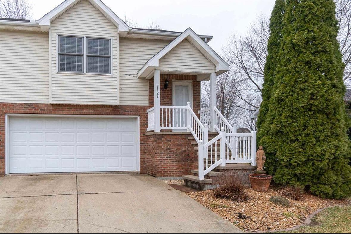 7124 N Rockvale Dr, Peoria, IL 61614 Zillow