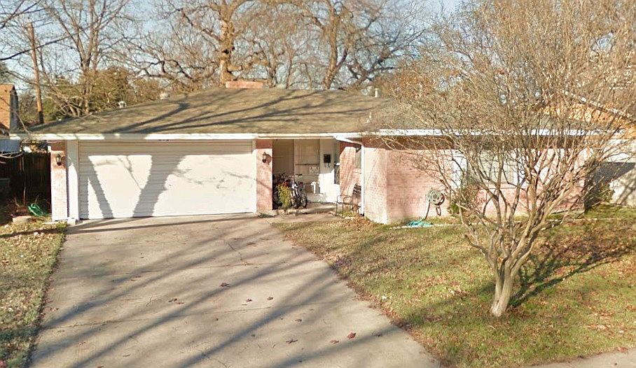 1st image of 513 Lynn Dr E