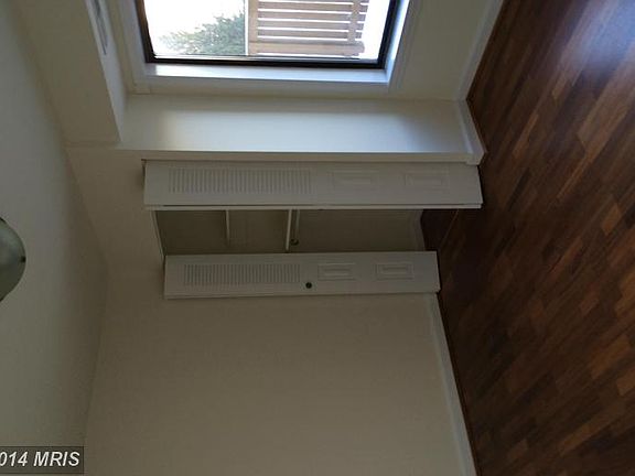 3rd image of 3100 S Manchester St APT 221