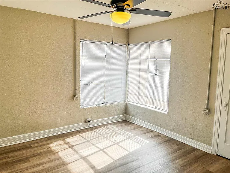 2308 Piedmont Pl — Photo 14