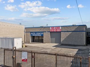 15933 Arminta St, Van Nuys, CA 91406