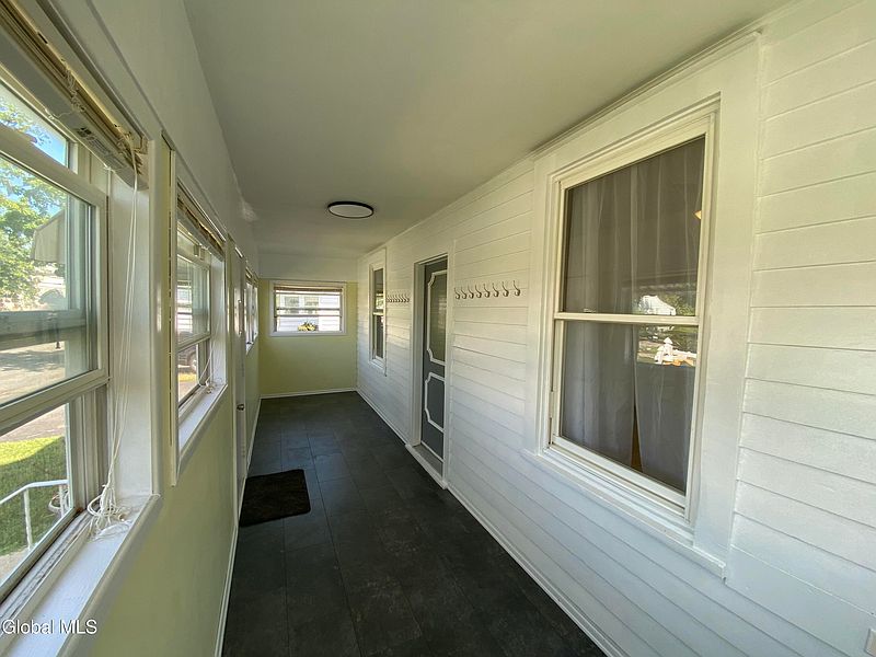 2nd image of 3206 Phillip Street