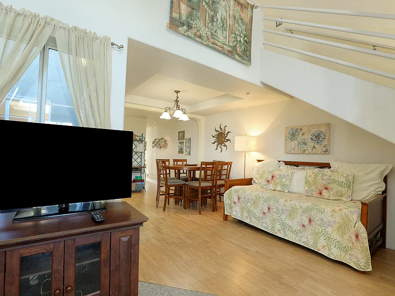 160 Ocean View Ave — Photo 3