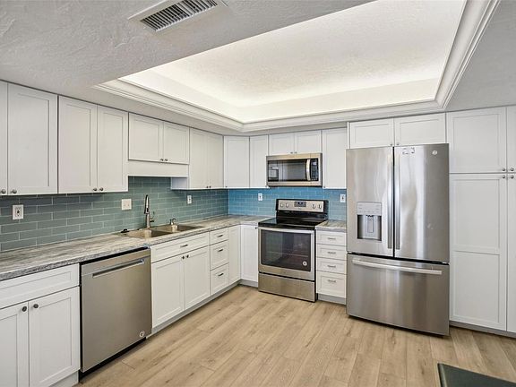5th image of 17920 Gulf Blvd APT 1205A