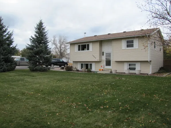 1625 S Summit Ave, Newcastle, WY 82701