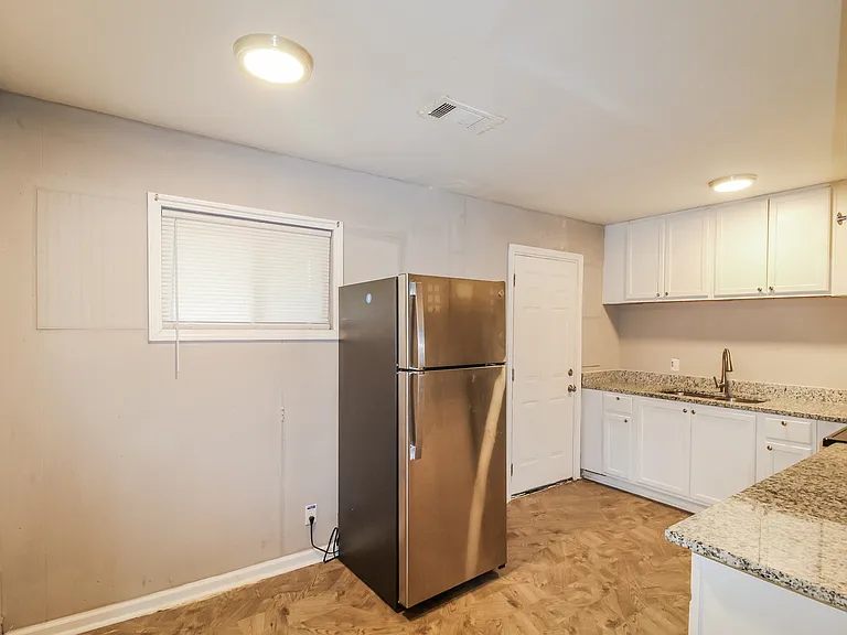 1821650_021_kitchen_13619592.jpg