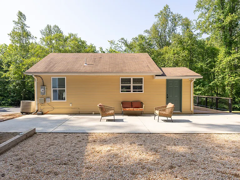 17705 Batestown Rd — Photo 34