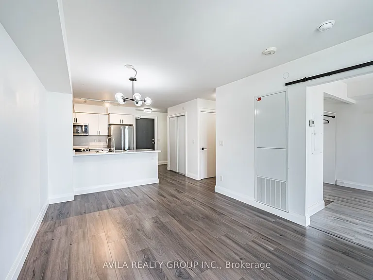8 Trent Ave #704 — Photo 18