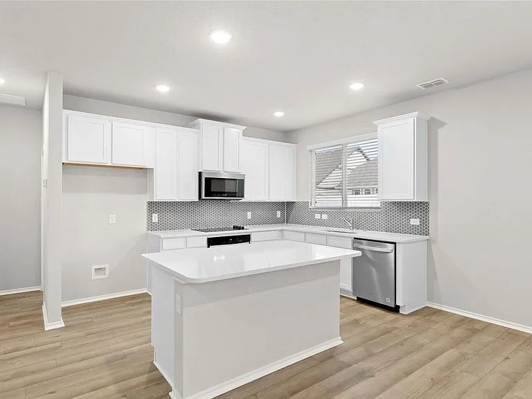 5953 Revere Dr — Photo 10